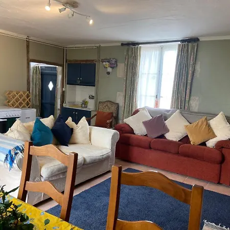 Pear Set In Beautiful Private Surroundings * Millac (Vienne)