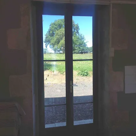 Lägenhet Pear Set In Beautiful Private Surroundings Millac (Vienne)