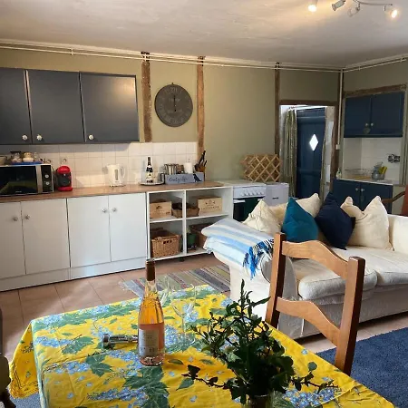 Pear Set In Beautiful Private Surroundings